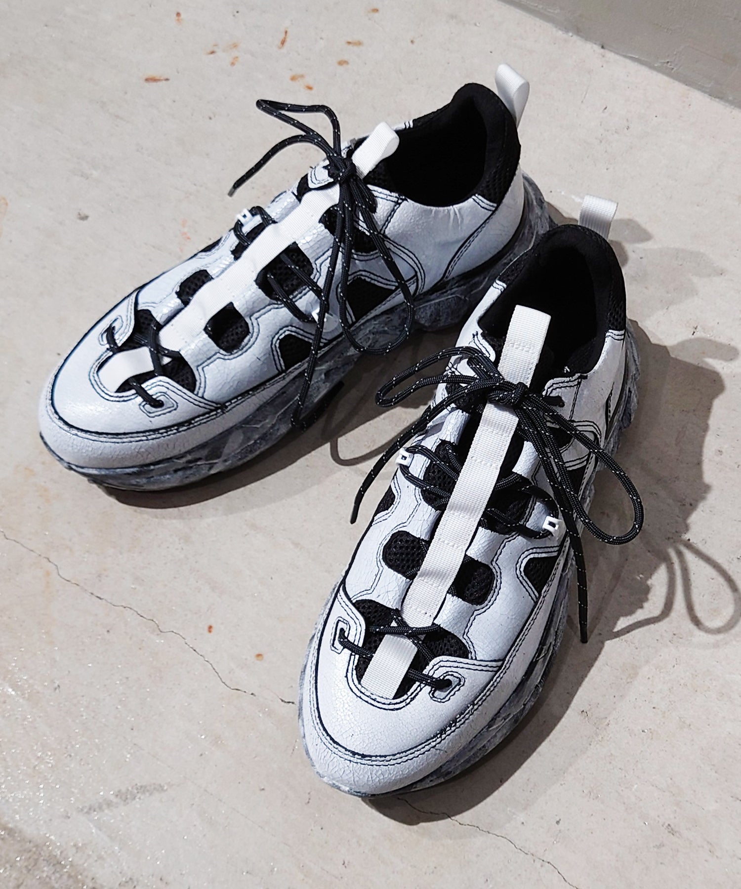 【SPECIAL SHOES FACTORY COLLABORATION】Vibram Sole Lace-Up Sneaker Made In TOKYO