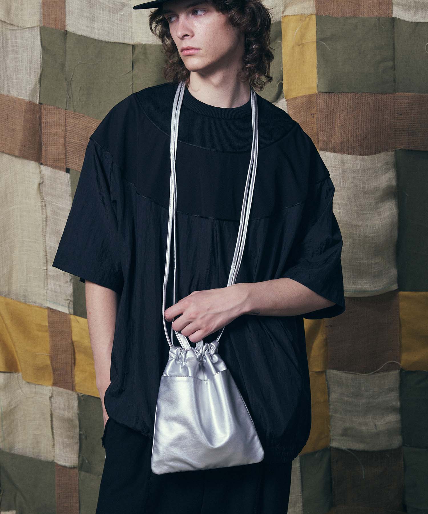 【EX】Vegan Leather Shoulder Drawstring Bag