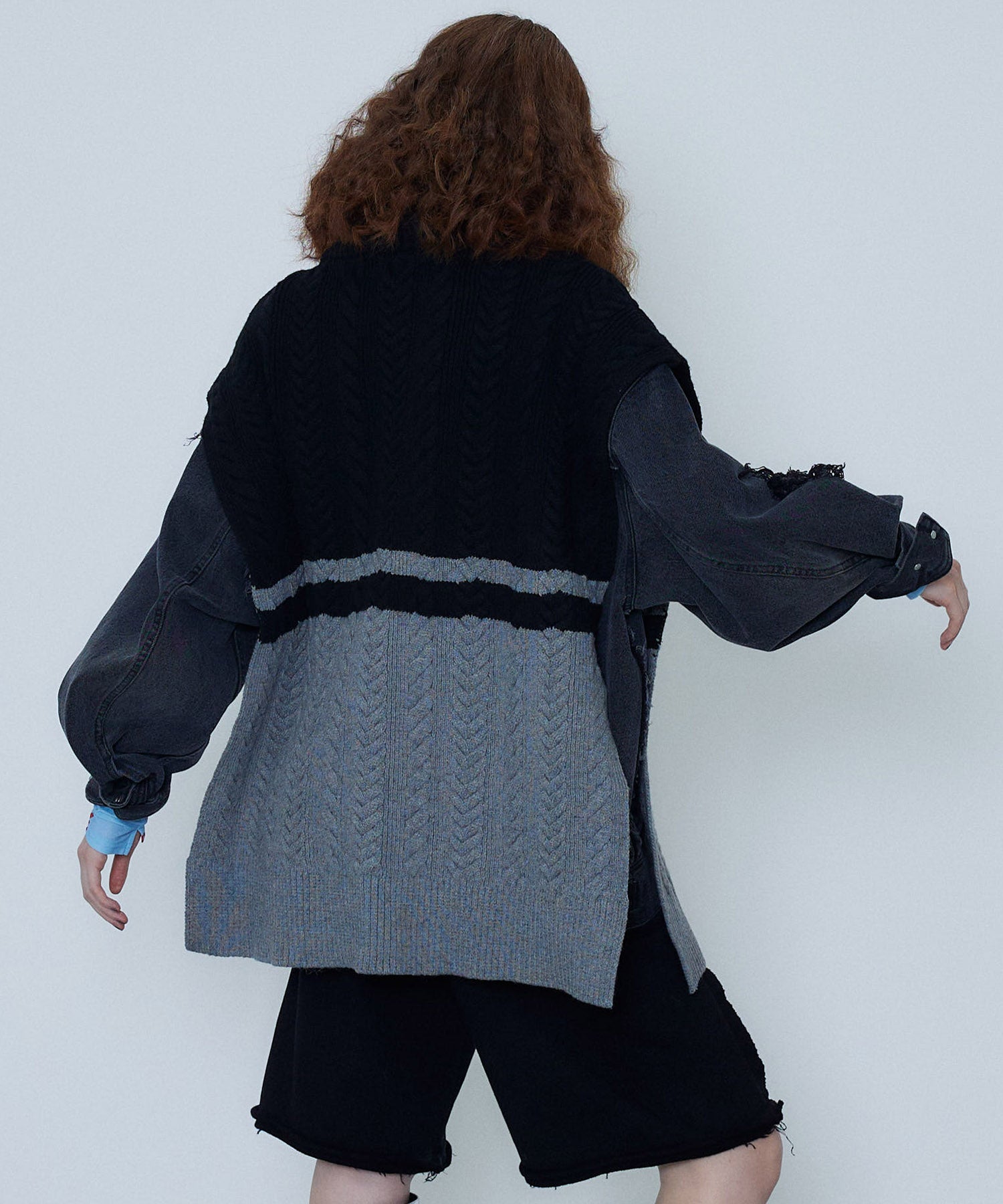 【SALE】Cable Fastener Poncho