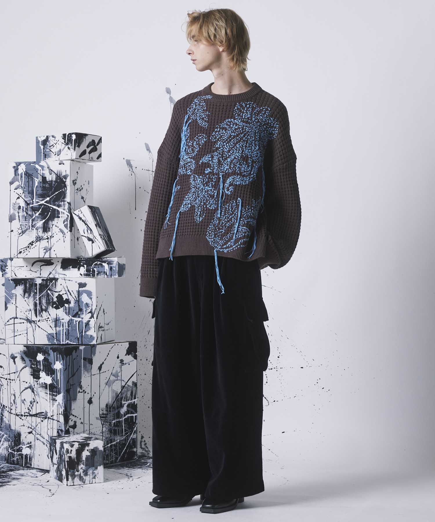 Oni-Waffle Hand Stitch Botanical Embroidery Prime-Over Crew Neck Knit Pullover