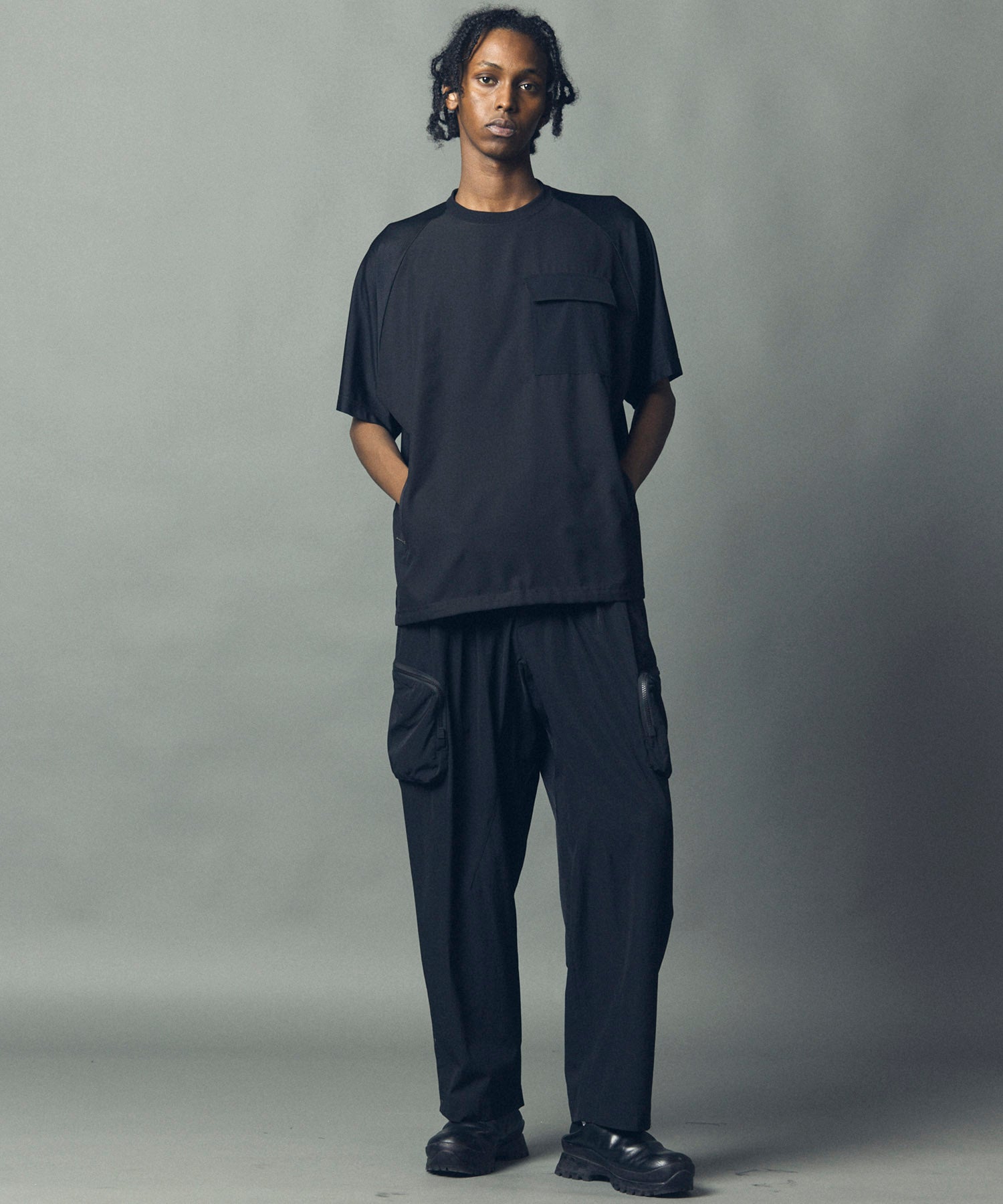 【SPORTS TECH HIGH SPEC LINE】Oversized Different Material Combination Side Zip Crew Neck T-shirt