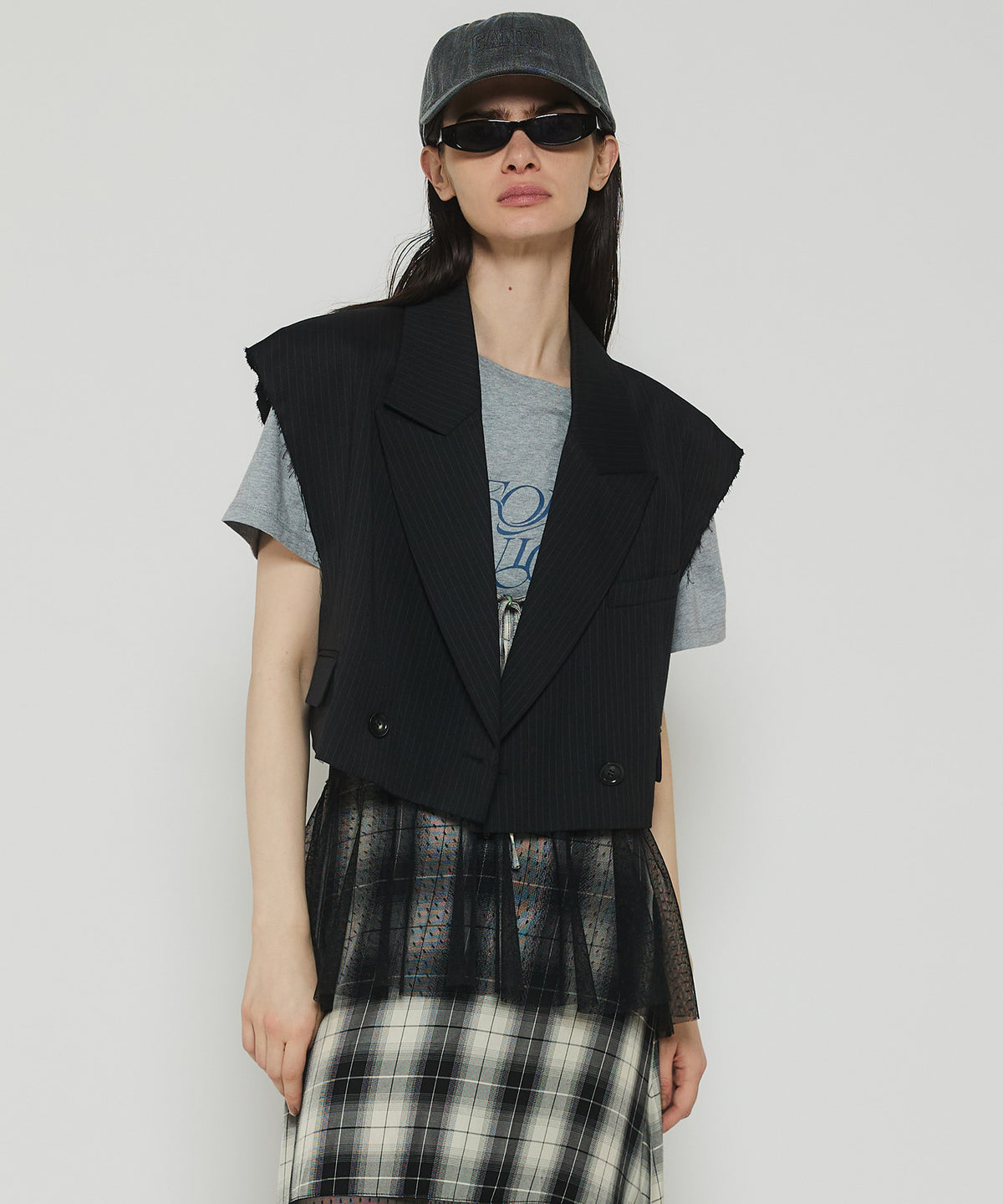 Cut-off Short Gilet