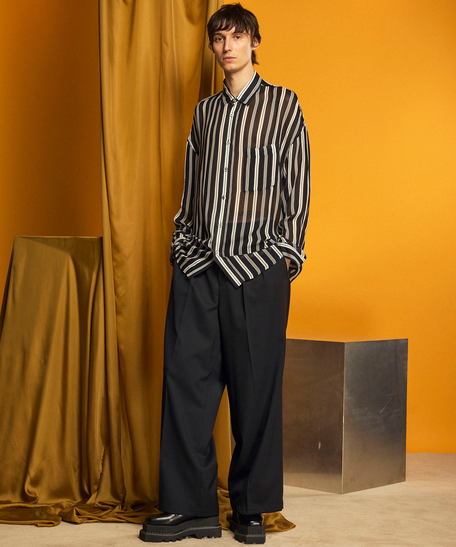 Wool Mix Continuous Tow-Tuck Wide Pants