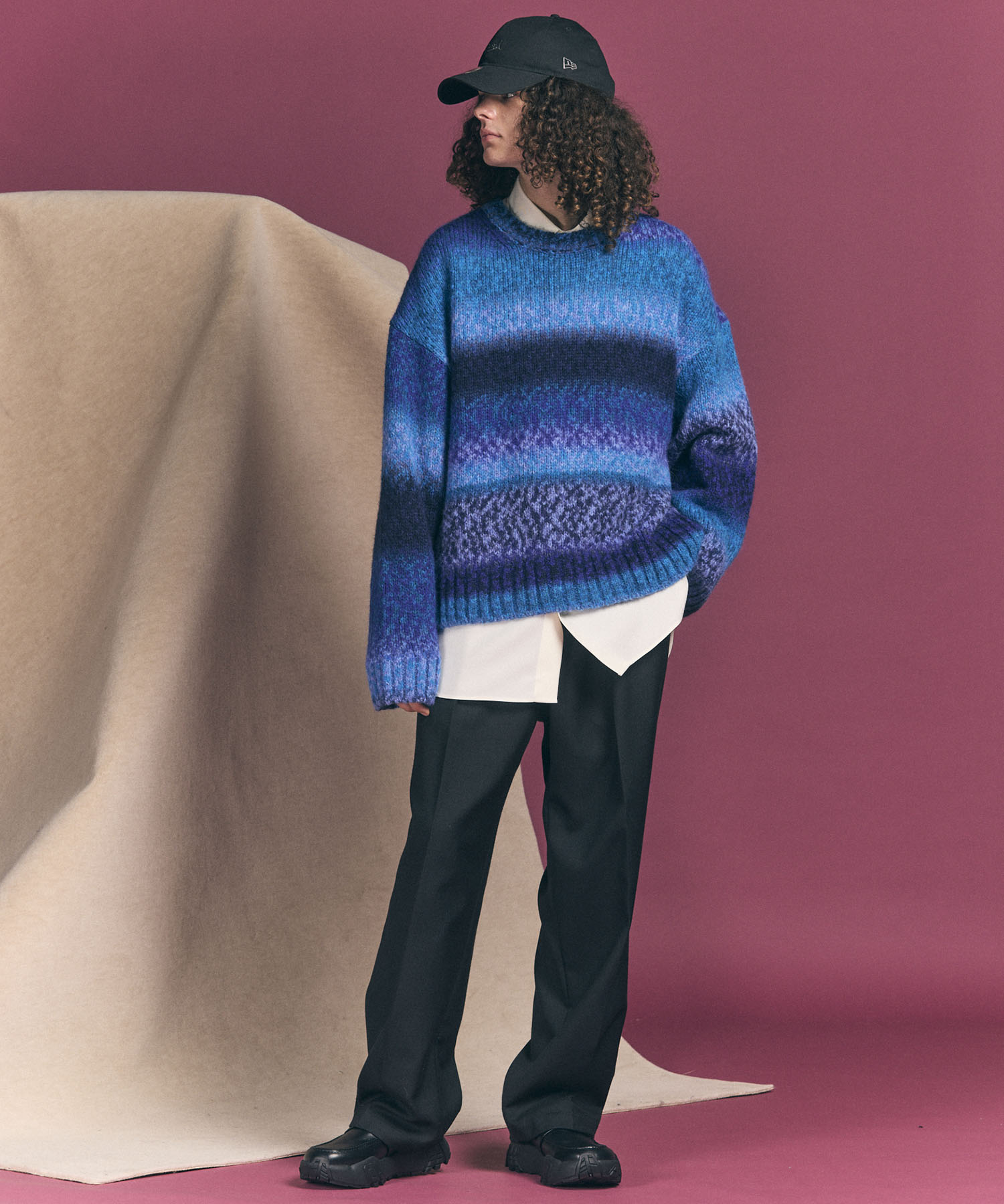 PINORI Long Space-Dye Gradation Prime-Over Crew Neck Knit PullOver