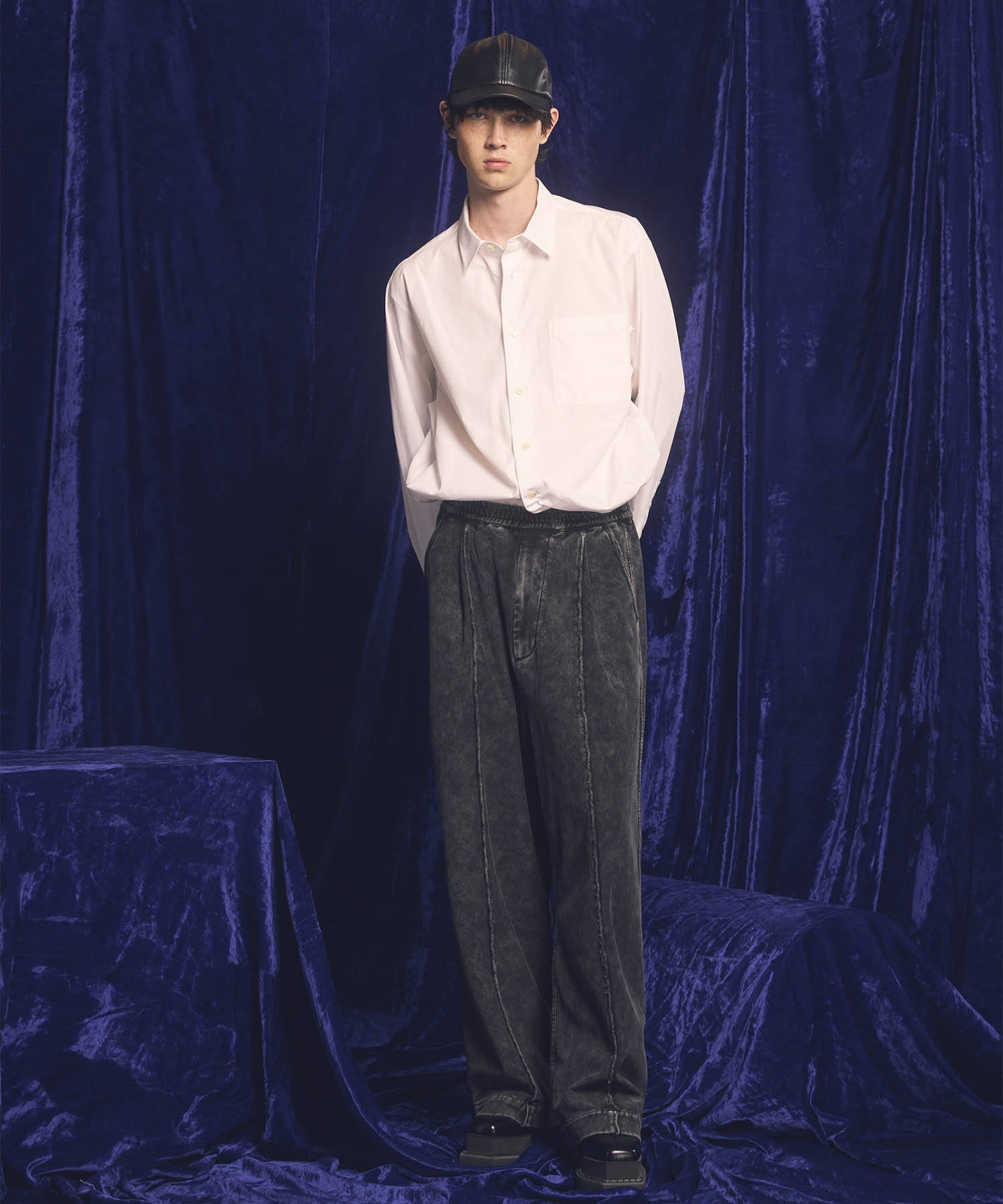 Chemical Over-Dye Heavy-Weight Sweat Pin tuck Easy Wide Pants