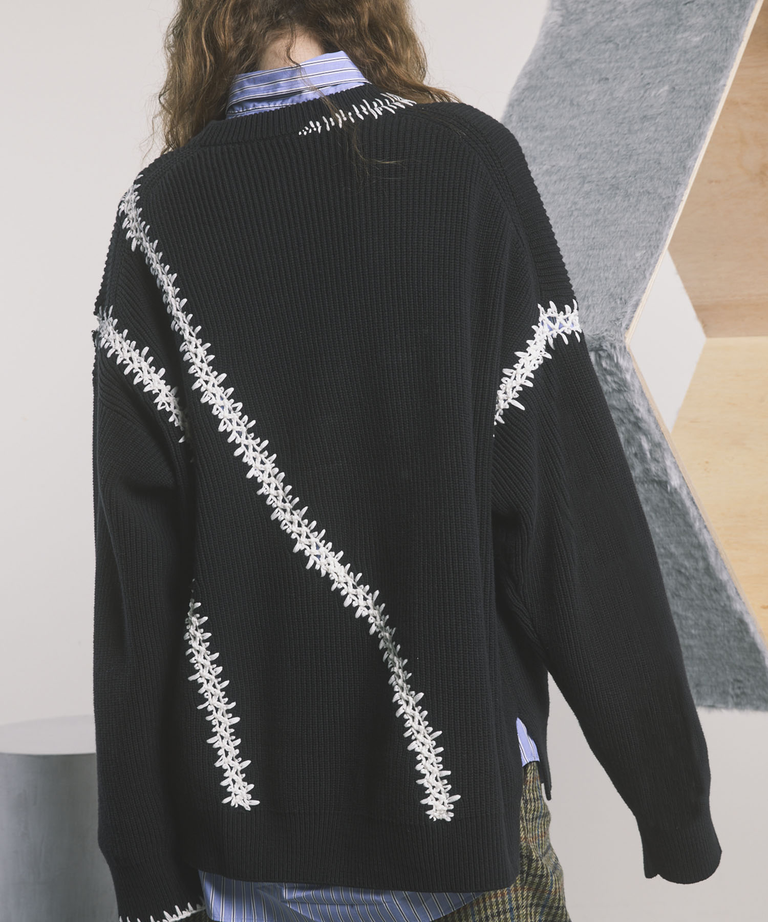 Barbed Wire Embroidery Prime-Over Crew Neck Knit Pullover