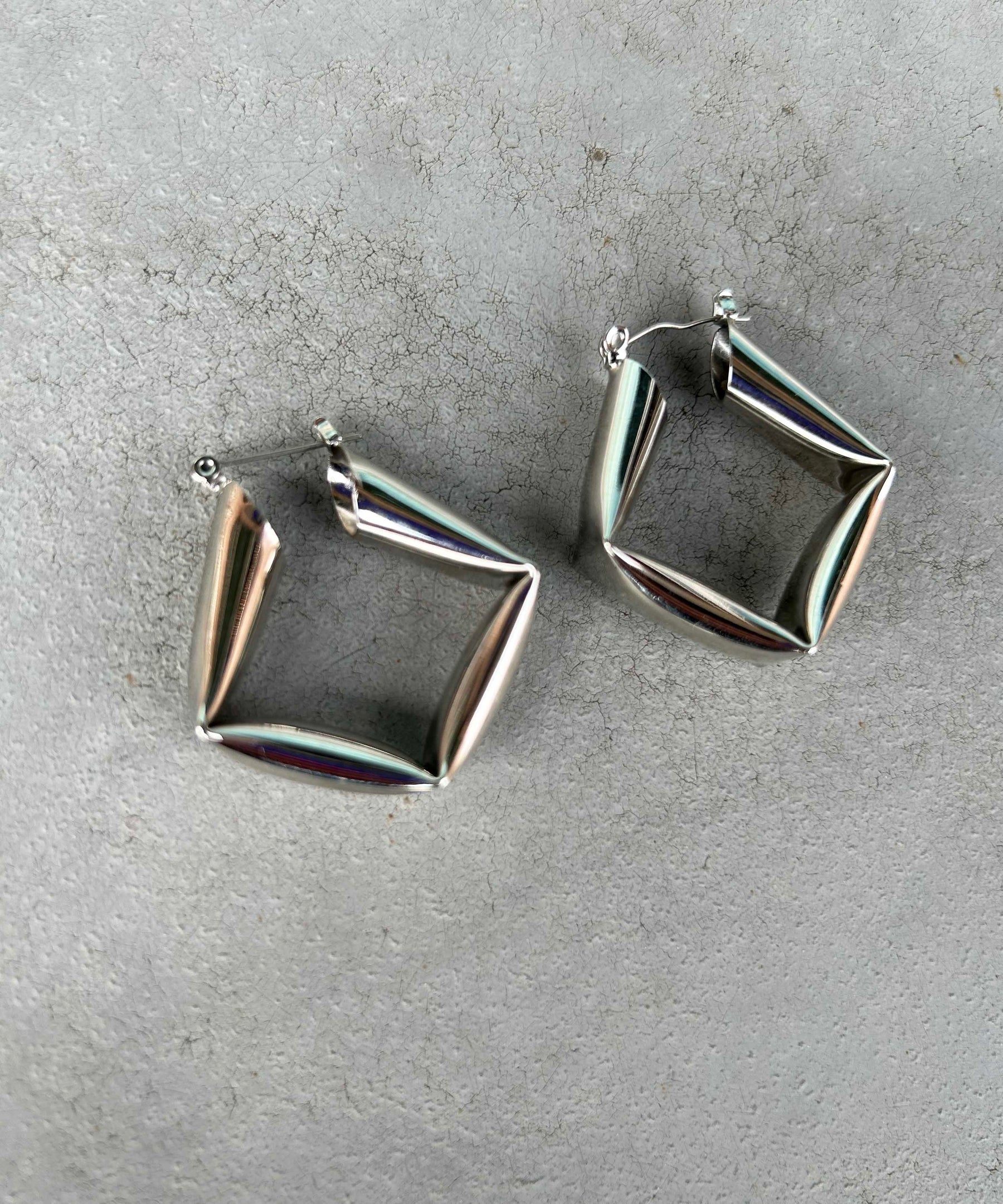 Square Hoop Pierced Earrings