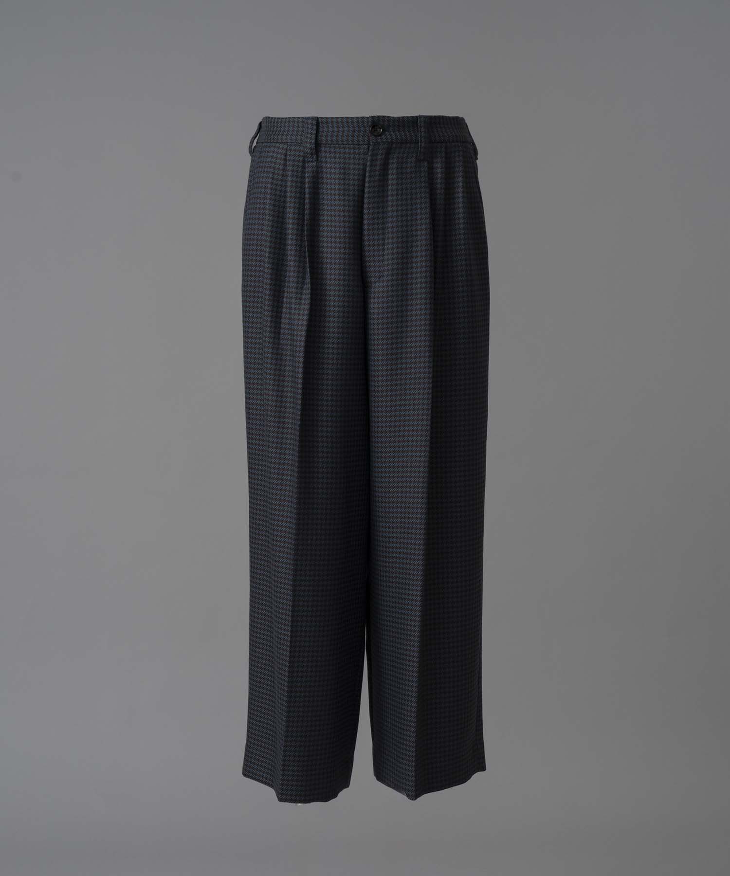 【Italian Dead Stock Fabric】Three-tuck Wide Pants