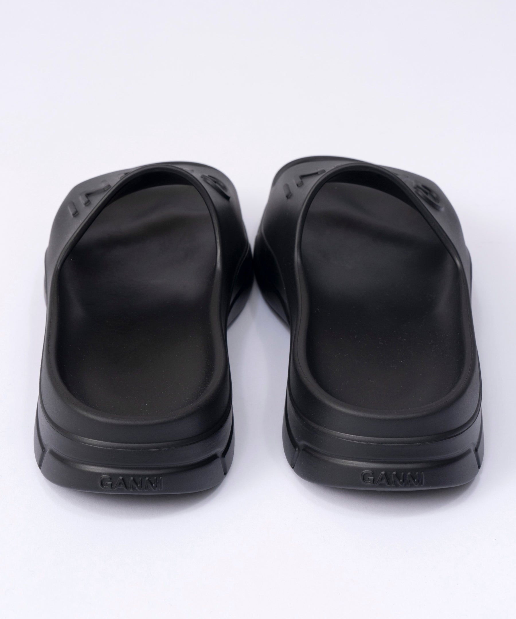 【SALE】【GANNI】Light Weight Pool Slide