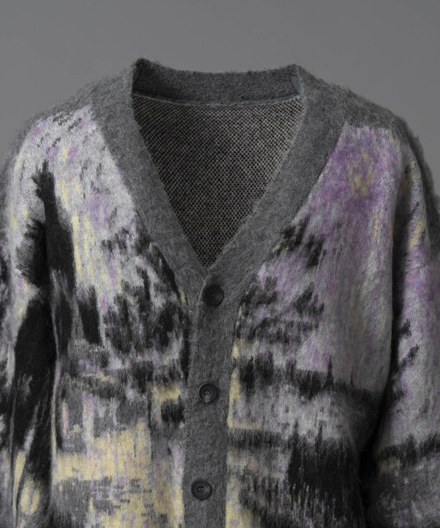 Prime-Over Landscape Painting V-Neck Knit Cardigan