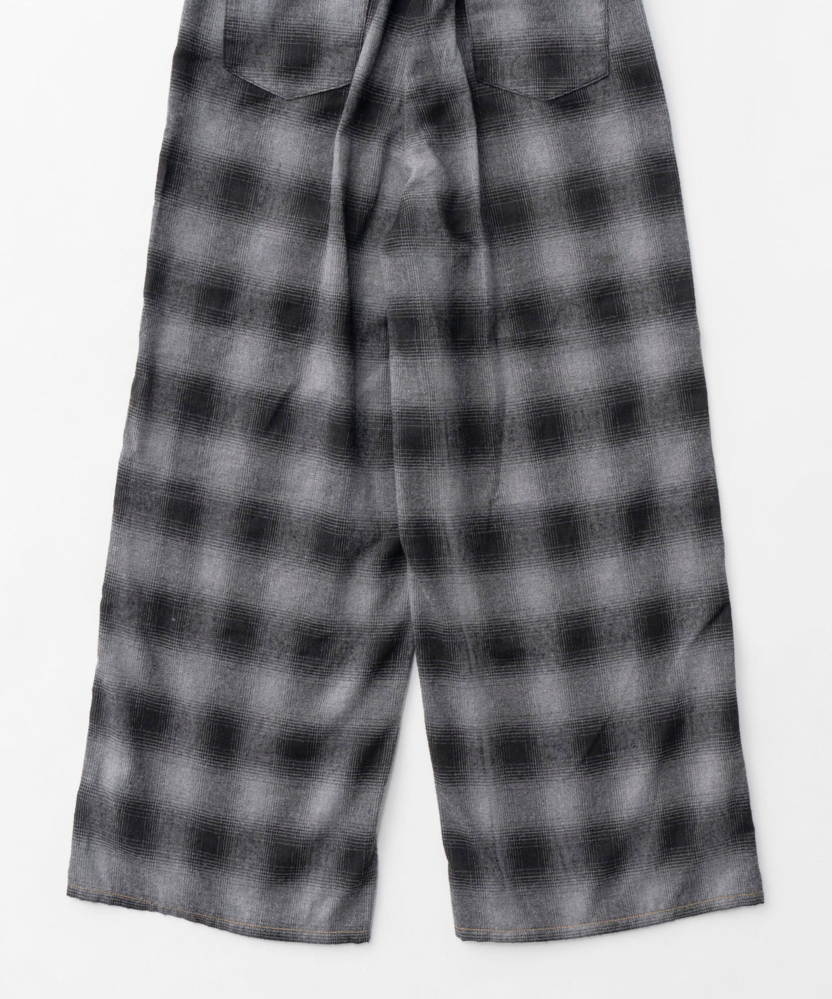 【PRE-ORDER】Plaid Pattern Bicolor Denim Pants