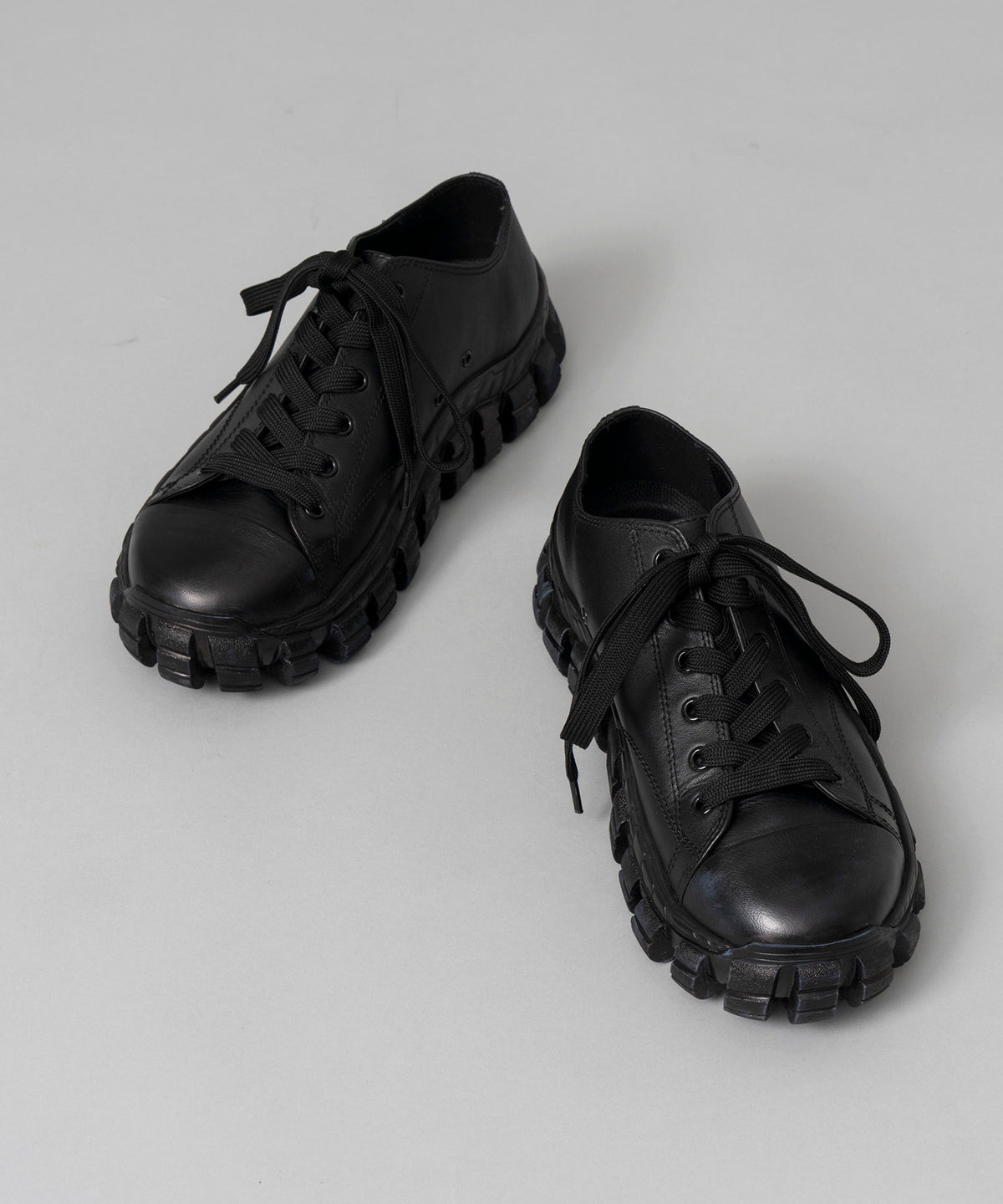 【SPECIAL SHOES FACTORY COLLABORATION】Rattling Sole Low-Cut Shoes