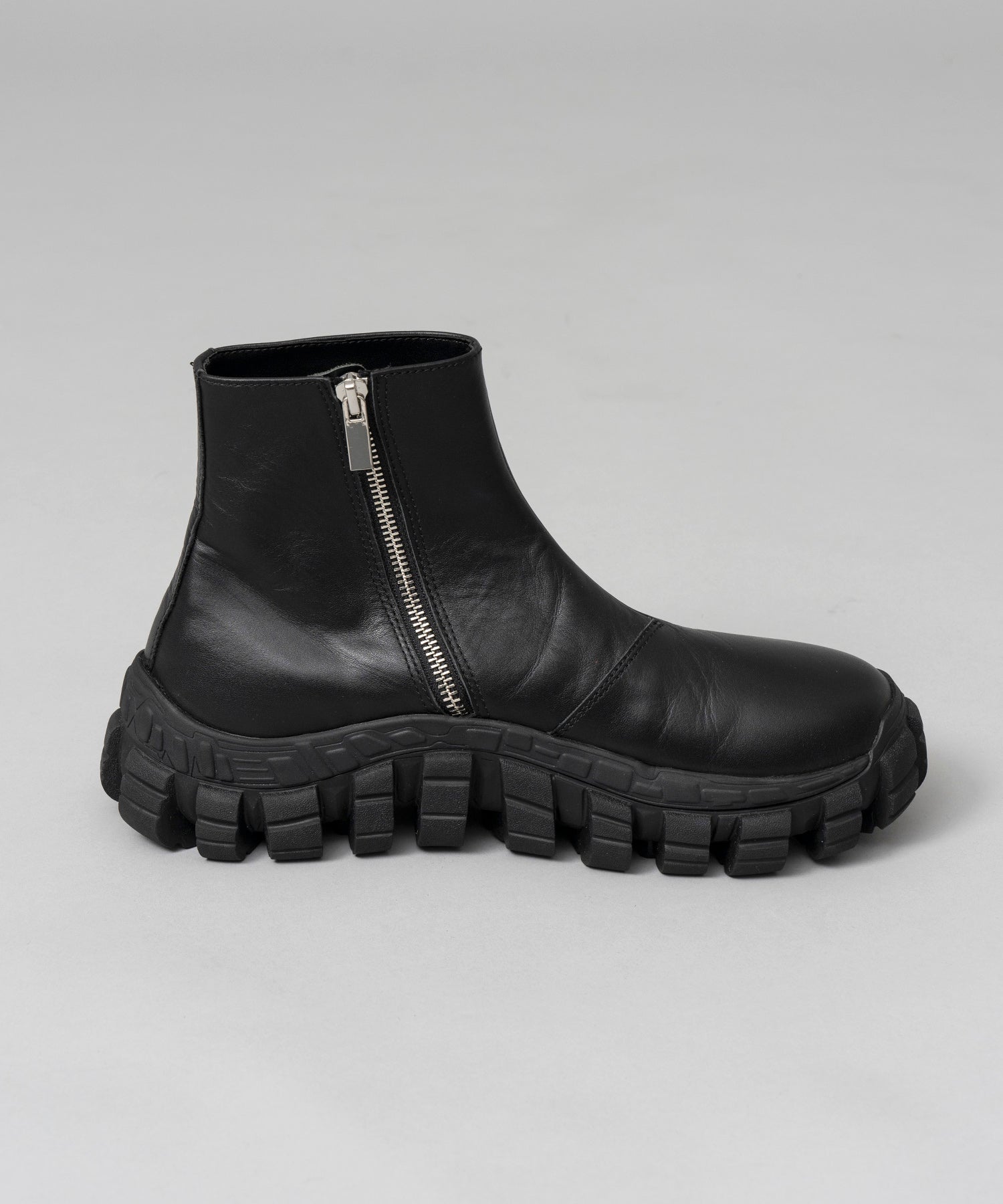 【SPECIAL SHOES FACTORY COLLABORATION】Rattling Sole Side Zip Boots