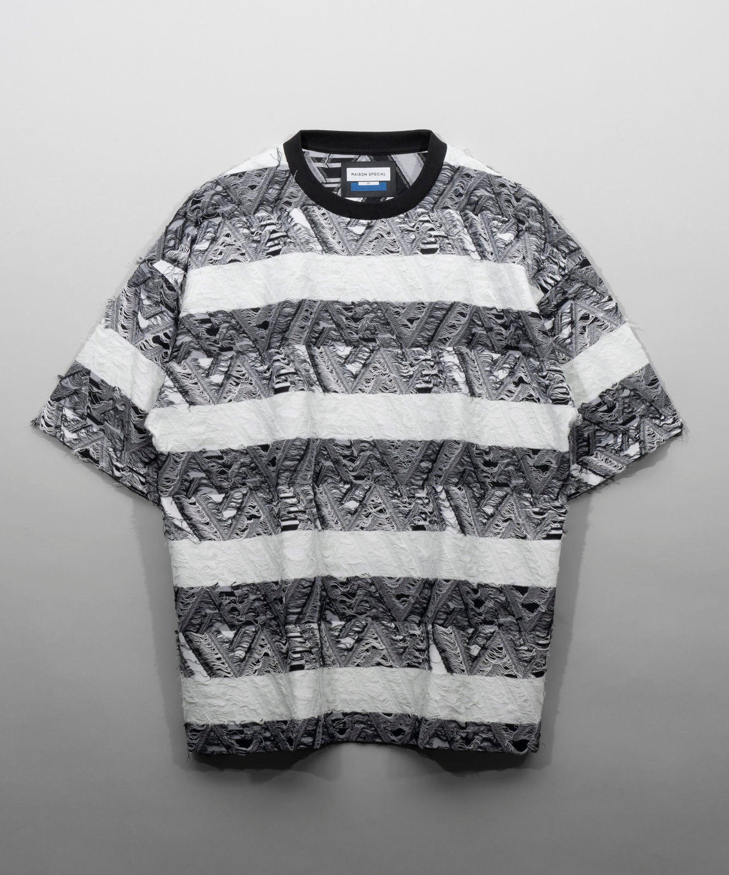 Geometry Border Back Cut Jacquard Prime-Over Crew Neck T-shirt