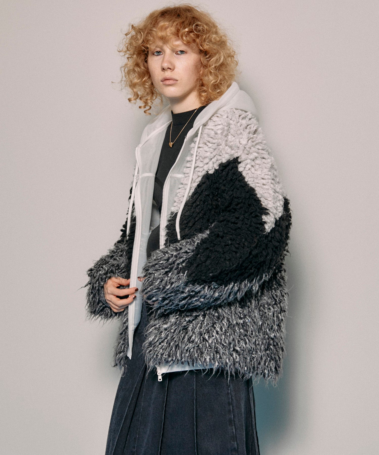 【SALE】Bicolor Loop Shaggy Knit Cardigan