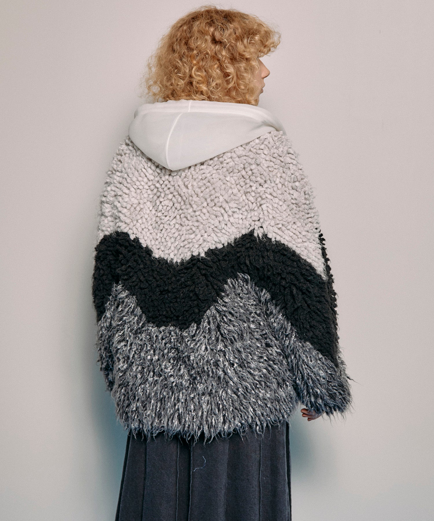 【SALE】Bicolor Loop Shaggy Knit Cardigan