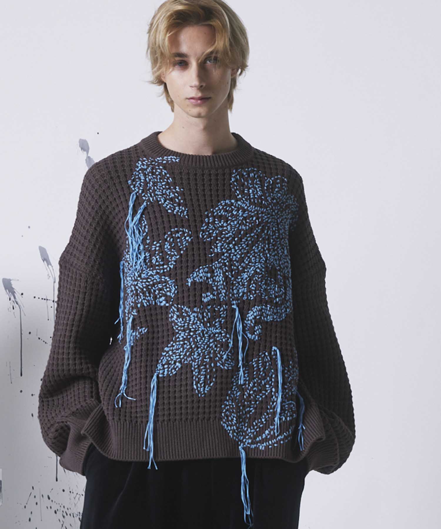 Oni-Waffle Hand Stitch Botanical Embroidery Prime-Over Crew Neck Knit Pullover