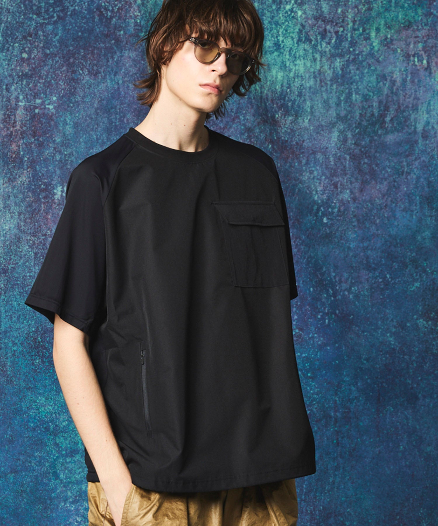 【SPORTS TECH HIGH SPEC LINE】Oversized Different Material Combination Side Zip Crew Neck T-shirt