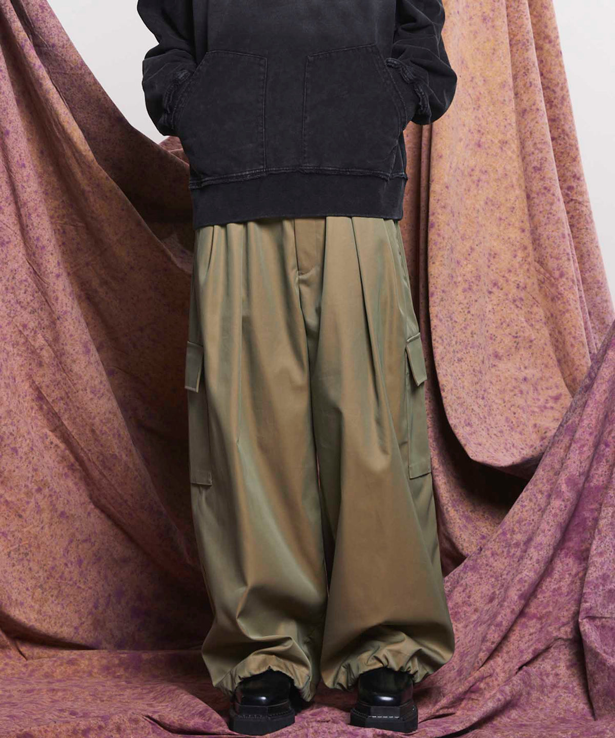 120/2/2 Suvin Cotton Gabardine Prime-Wide Cargo Pants