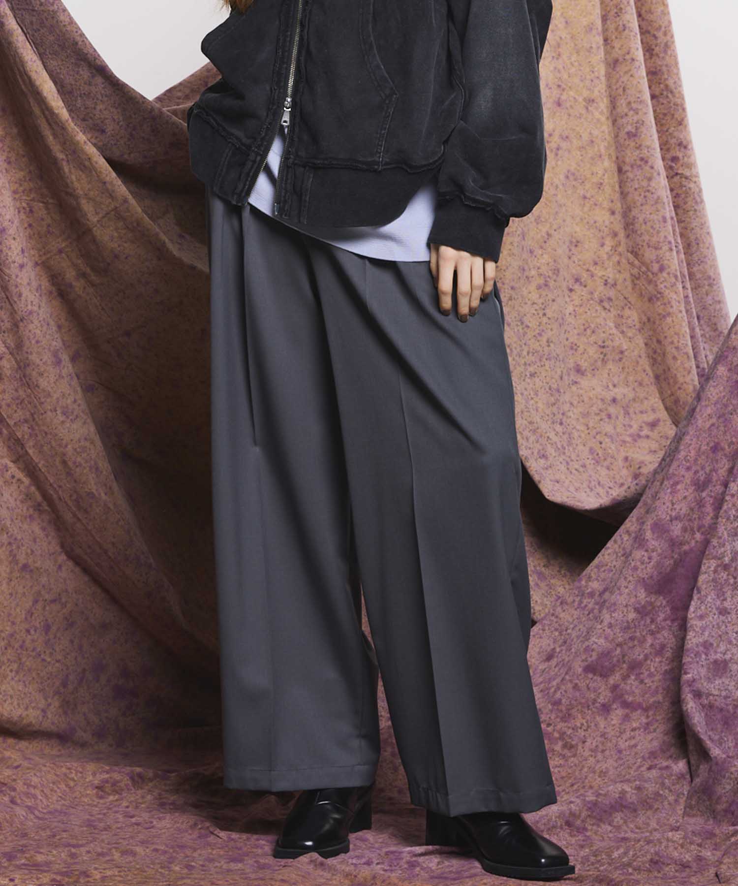 Wool Mix Continuous Tow-Tuck Wide Pants