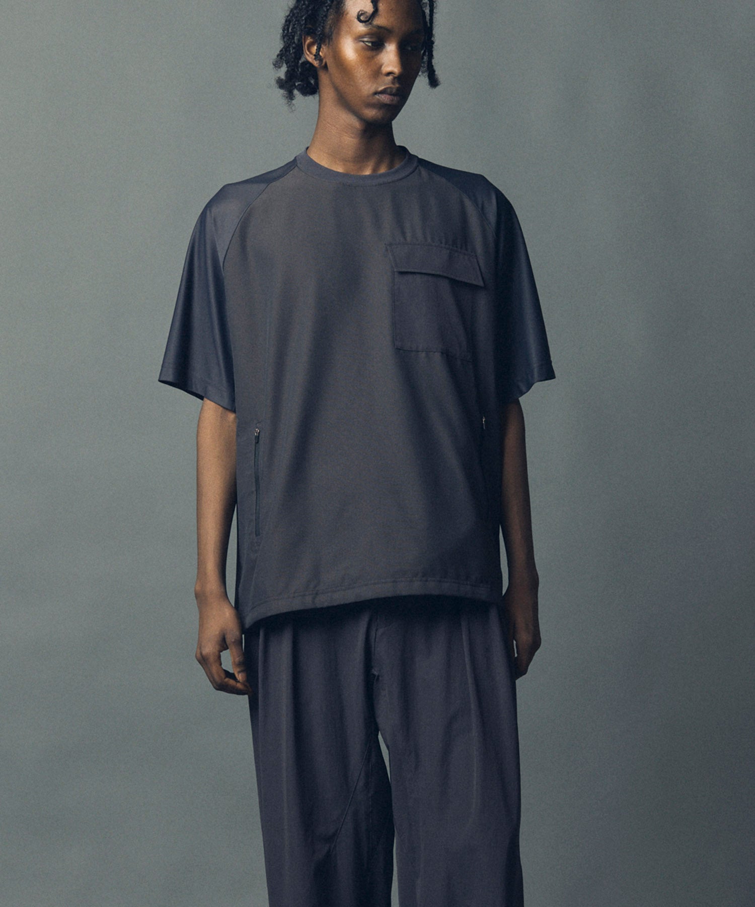 【SPORTS TECH HIGH SPEC LINE】Oversized Different Material Combination Side Zip Crew Neck T-shirt