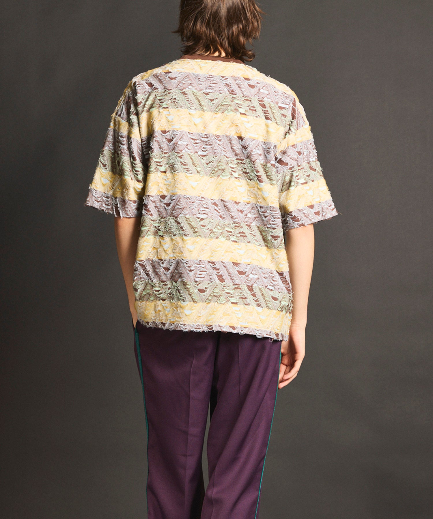 Geometry Border Back Cut Jacquard Prime-Over Crew Neck T-shirt