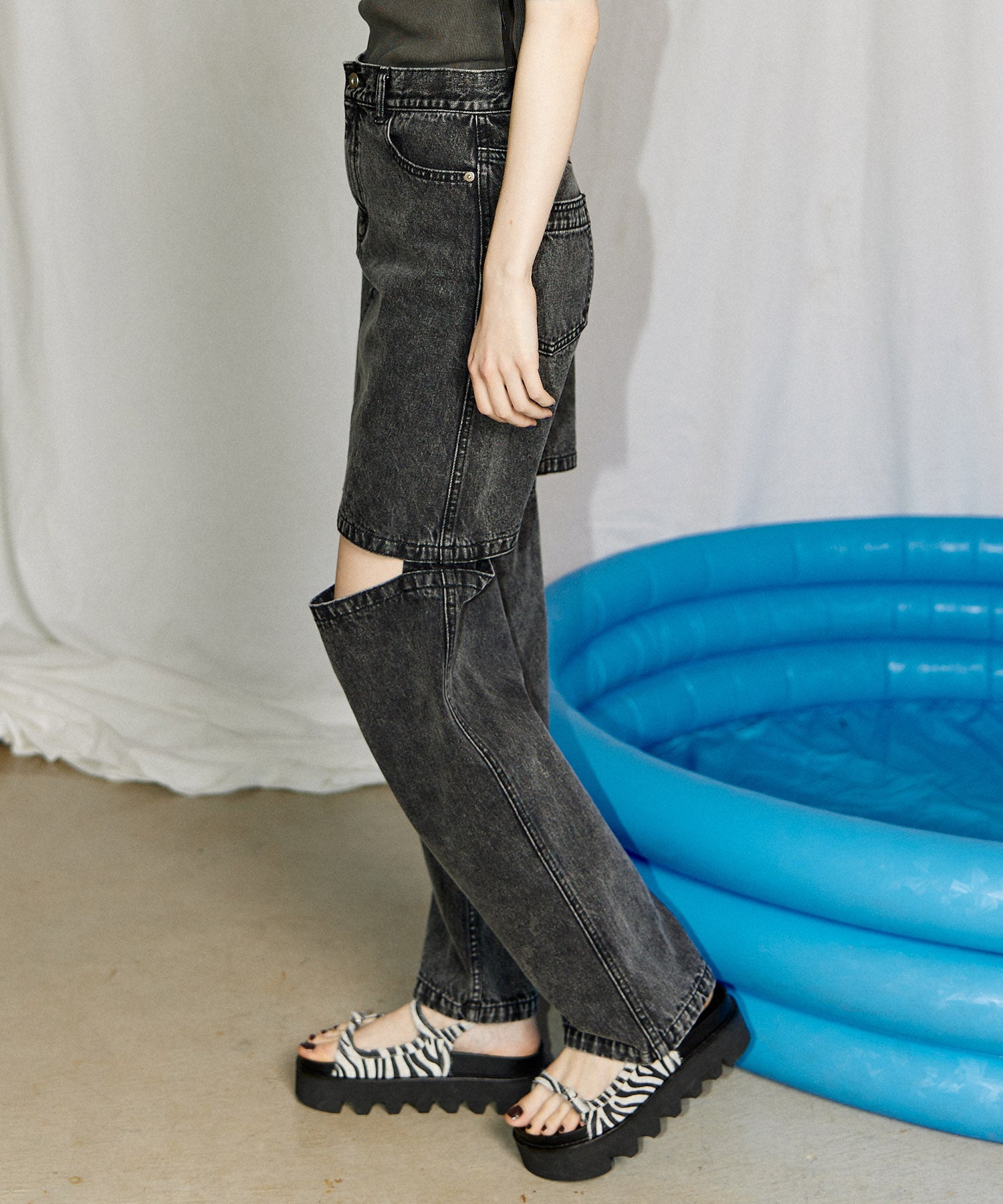 【SALE】Momo Slit Denim Pants